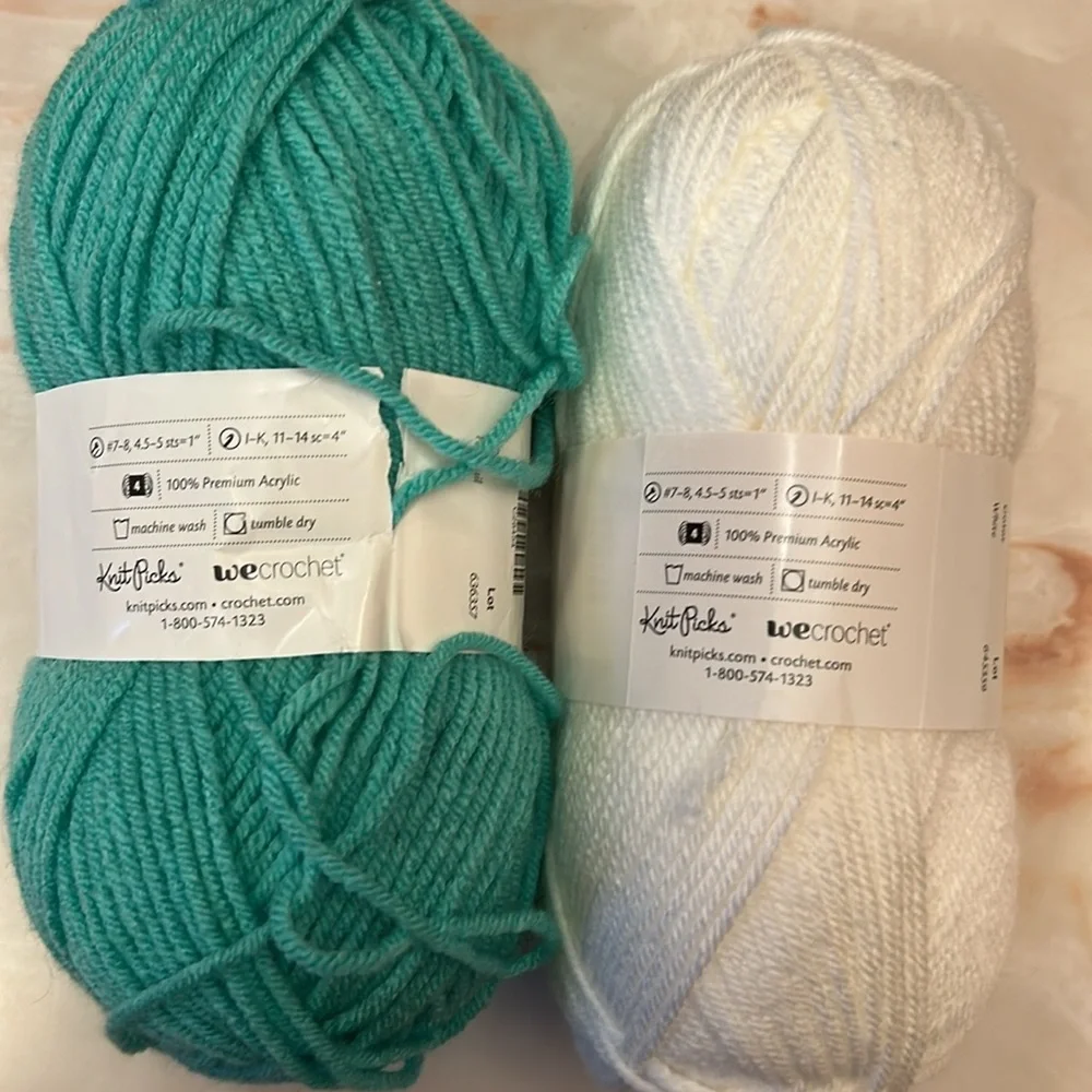 NWT. Assorted Yarn Collection in Multiple Colors - Picture 9 of 11